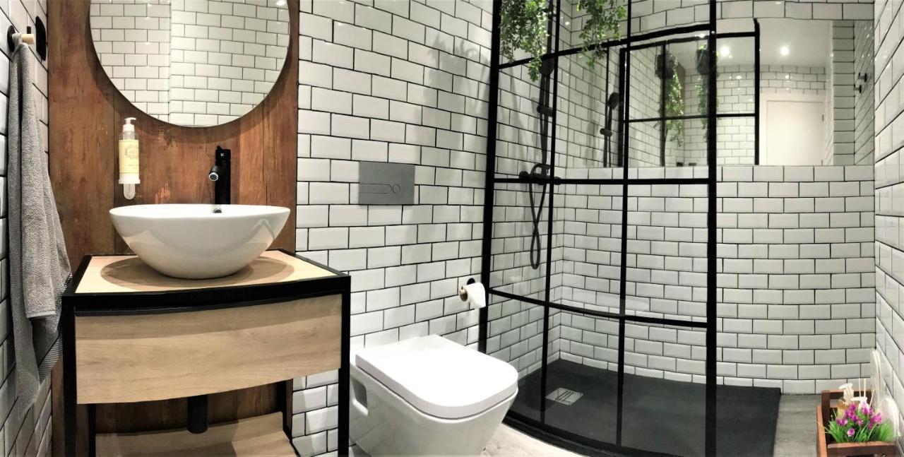 Ela'S Terrace Apartment Алвор Екстериор снимка