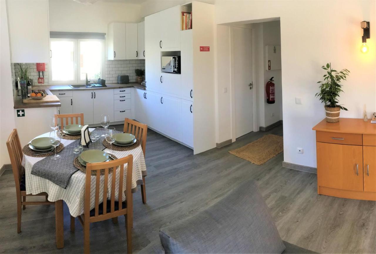 Ela'S Terrace Apartment Алвор Екстериор снимка